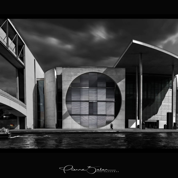 Marie-Elisabeth-Lüders-Haus, dans le quartier du gouvernement près du Bundestag à Berlin.