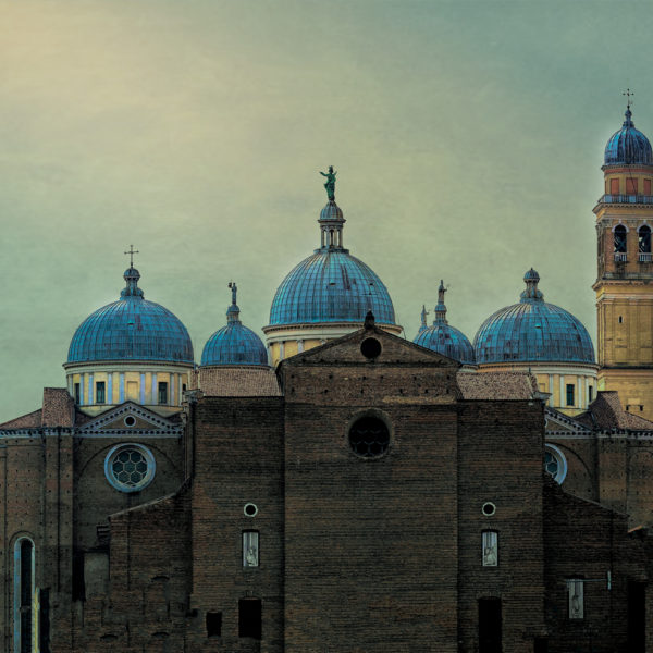 Basilique de Sain-Antoine de Padoue Basilique de Sain-Antoine de Padoue